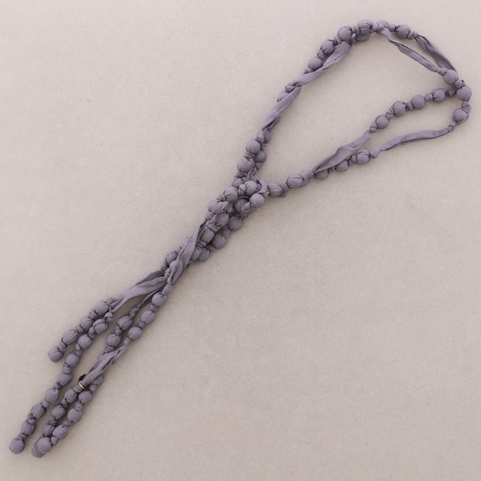 COLLAR LARGO NUDOS BOLAS REVESTIDAS