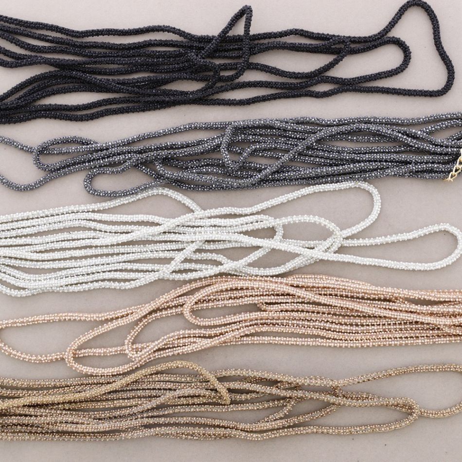 COLLAR LARGO CINCO FILAS BRILLANTES