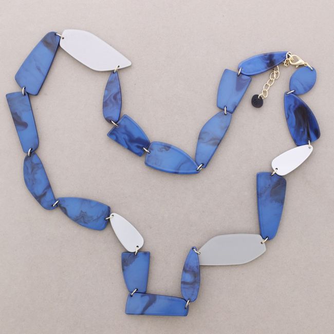 COLLAR LARGO CUENTAS RESINA