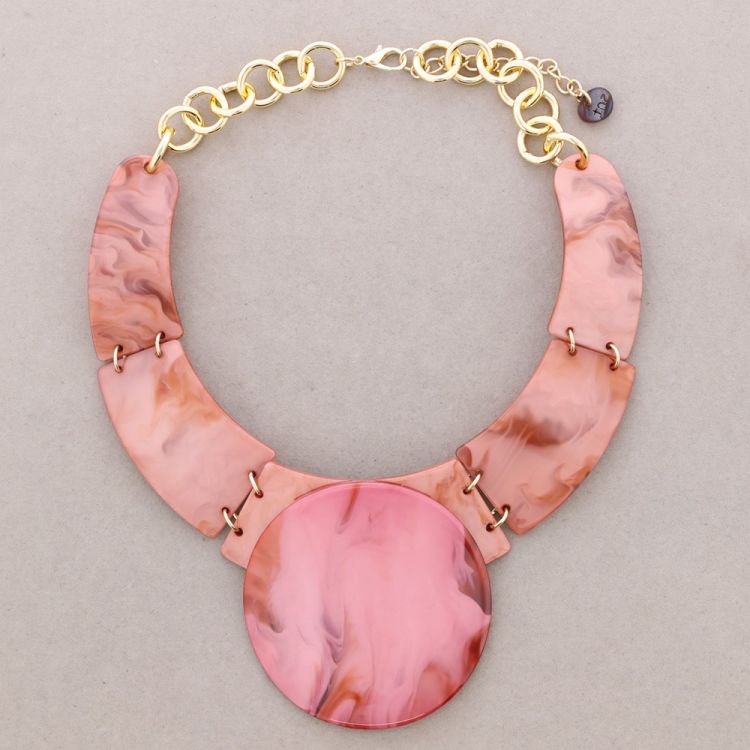 CHOKER WITH RESIN BEADS