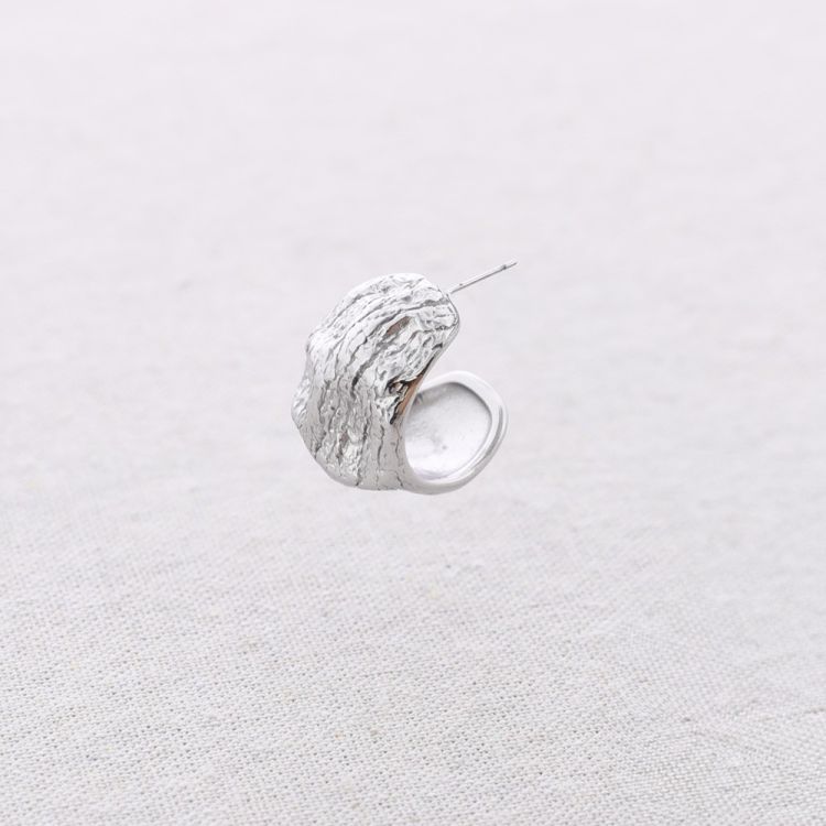 PENDIENTES ACERO ARO IRREGULAR