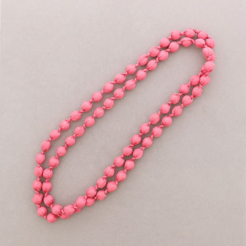 LONG NECKLACE WITH FABRIC LINED BALLS 160CM