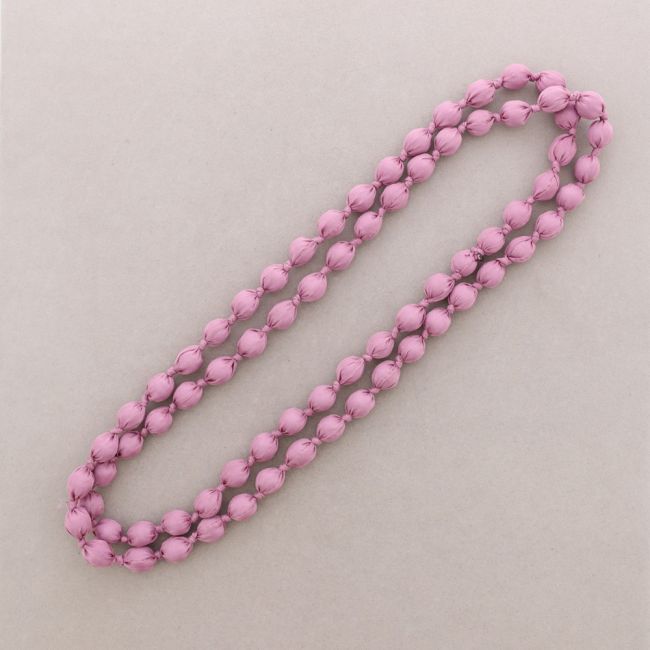 LONG NECKLACE WITH FABRIC LINED BALLS 160CM