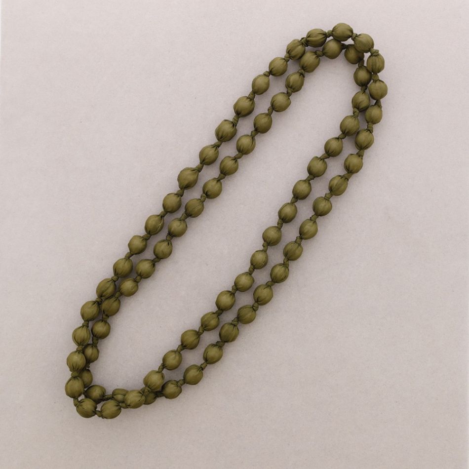 COLLAR LARGO BOLAS FORRADAS TELA 160CM