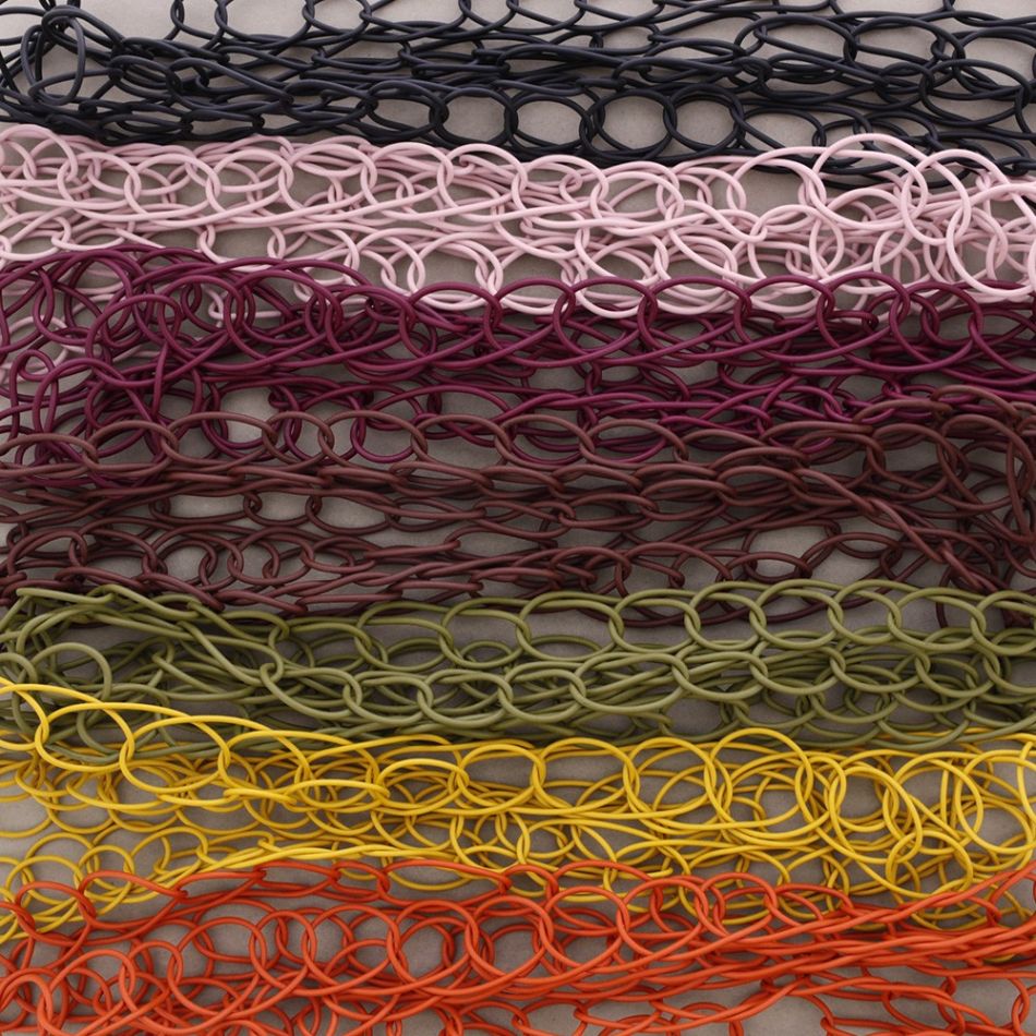 LONG RUBBER LINK NECKLACE