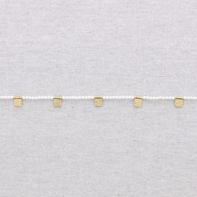 STEEL CHOKER WITH PEARL FINISH BEADS