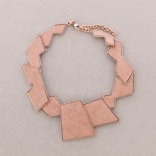 METAL CHOKER IMITATION LEATHER