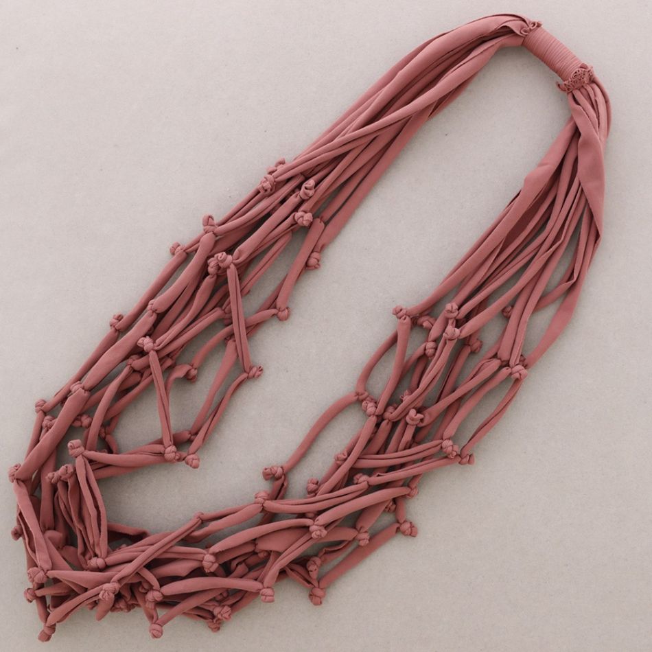 KNOT FABRIC CHOKER