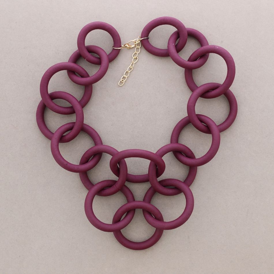 RUBBER LINKS SHORT NECKLACE