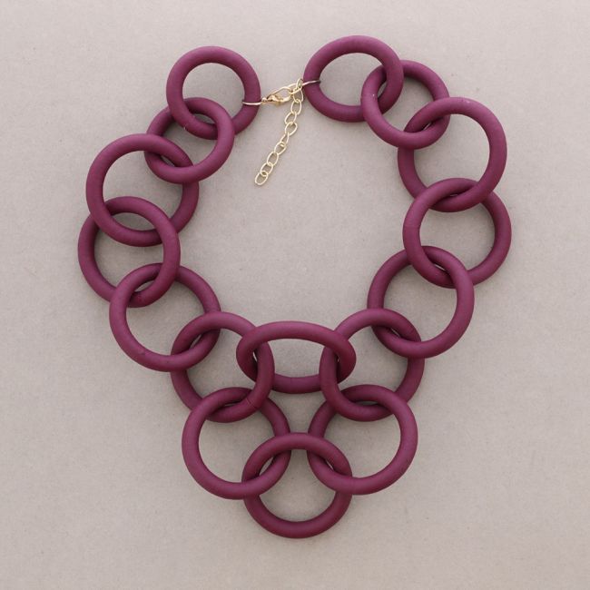RUBBER LINKS SHORT NECKLACE