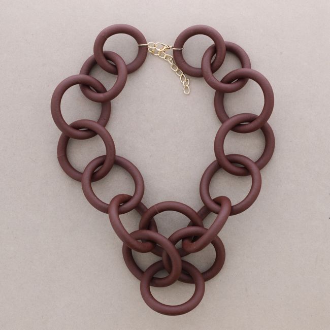 RUBBER LINKS SHORT NECKLACE