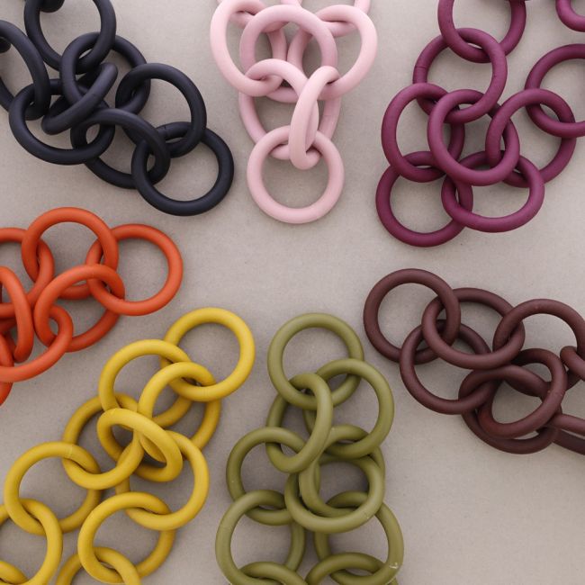 RUBBER LINKS SHORT NECKLACE