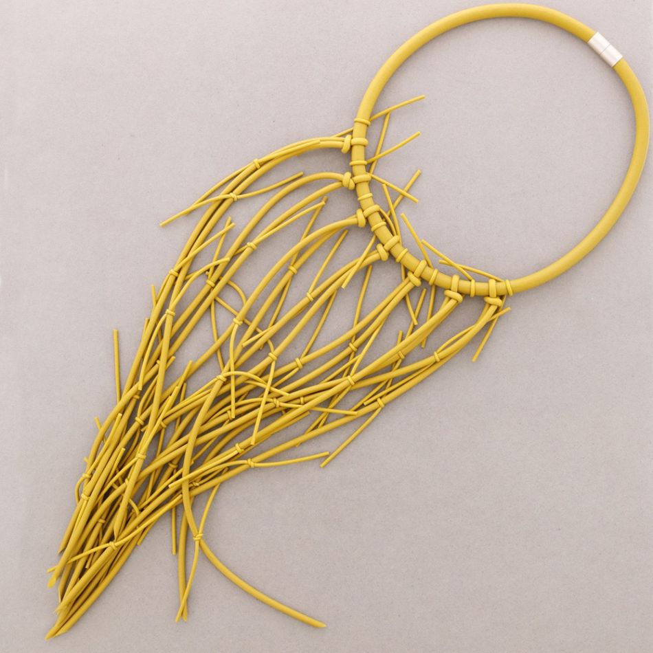 LONG MAGNETIC CHOKER WITH RUBBER KNOTS