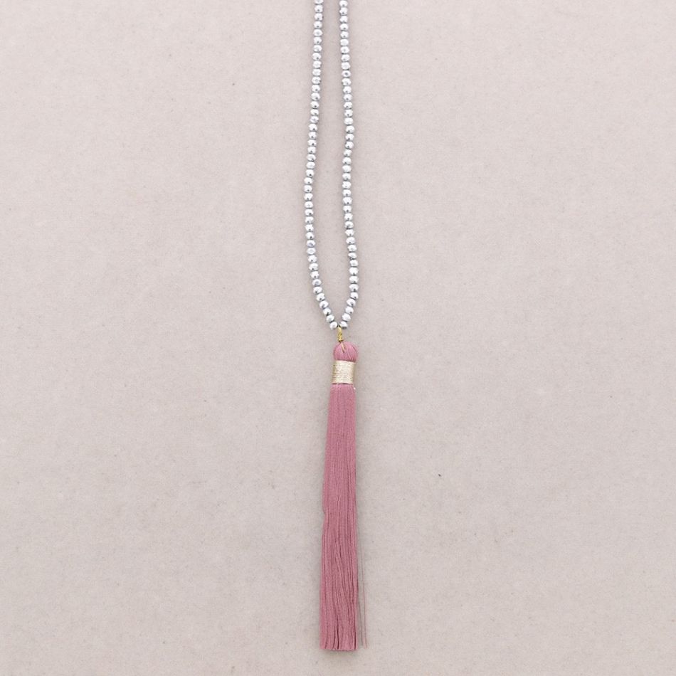 COLLAR LARGO COLGANTE FLECO