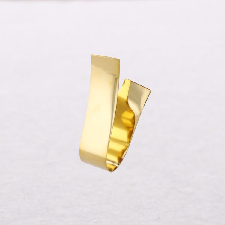 RECTANGULAR SHAPED STEEL EARRINGS