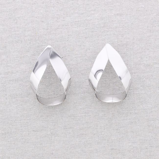 PENDIENTES ACERO FORMA IRREGULAR