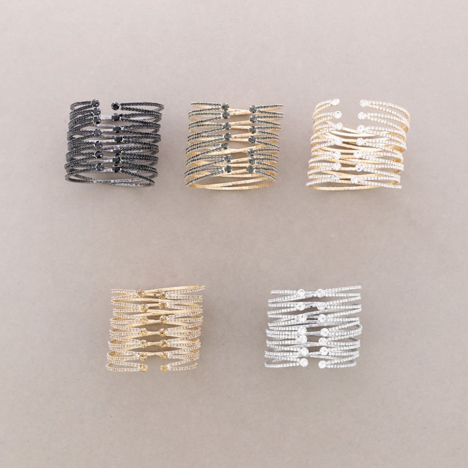 METAL BRACELET WITH CRYSTALS