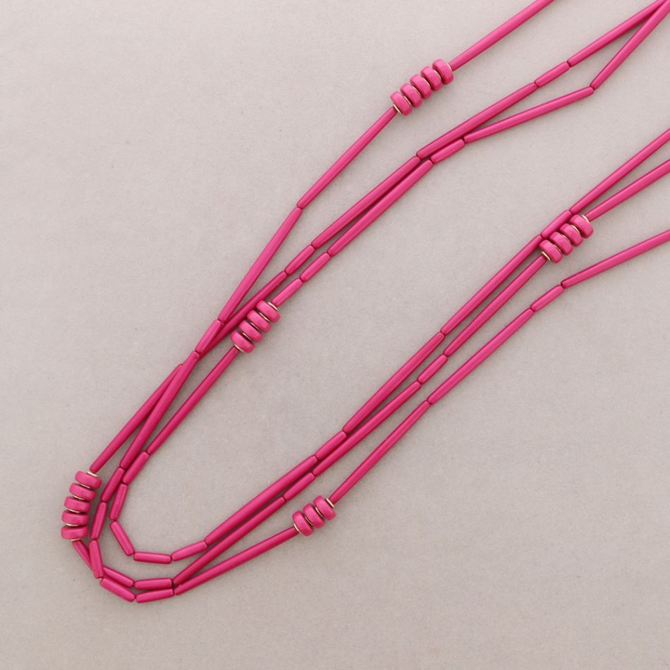 COLLAR LARGO TRIPLE FILA CUENTAS RESINA