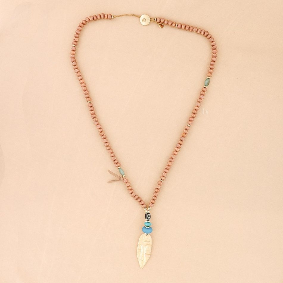 LONG NECKLACE RESIN BEADS ETHNIC METAL PENDANT