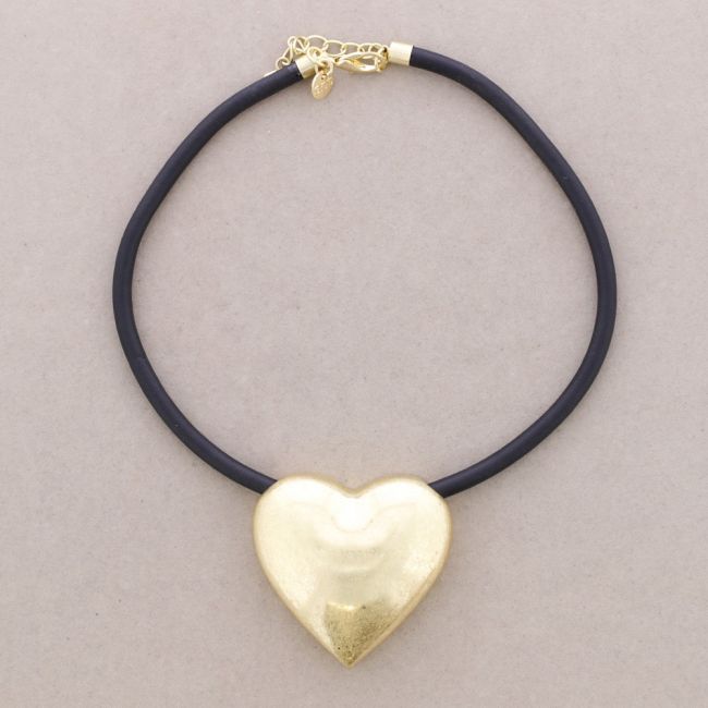 METAL HEART PENDANT CHOKER
