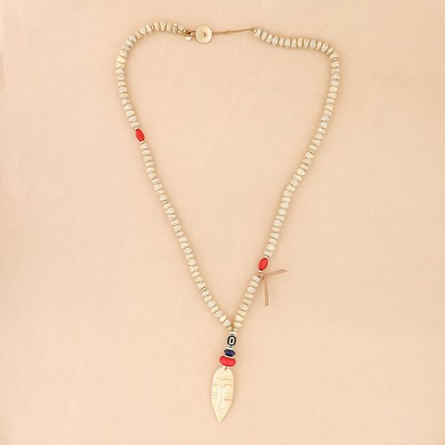 LONG NECKLACE RESIN BEADS ETHNIC METAL PENDANT