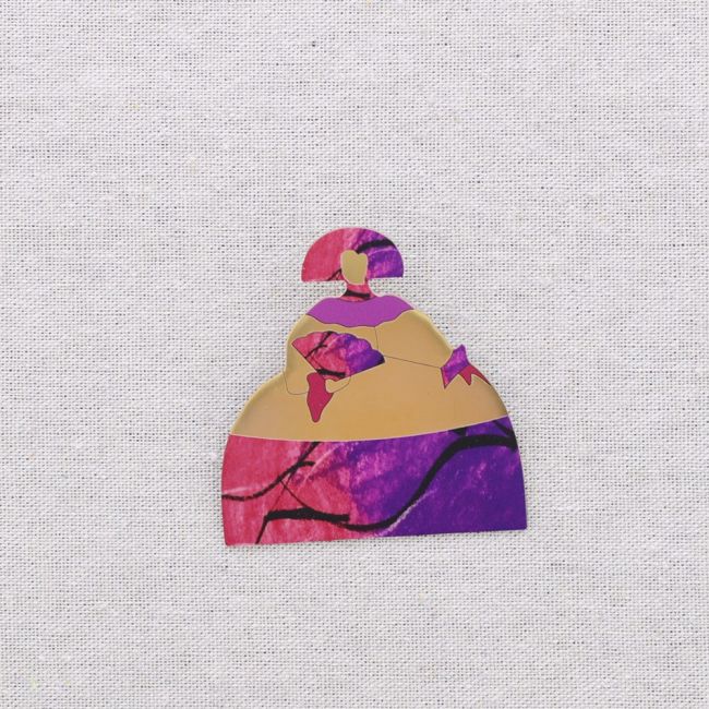 MENINA STEEL BROOCH DRAWING