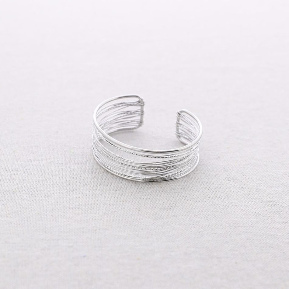 ADJUSTABLE STEEL BRACELET WITH STRIPS
