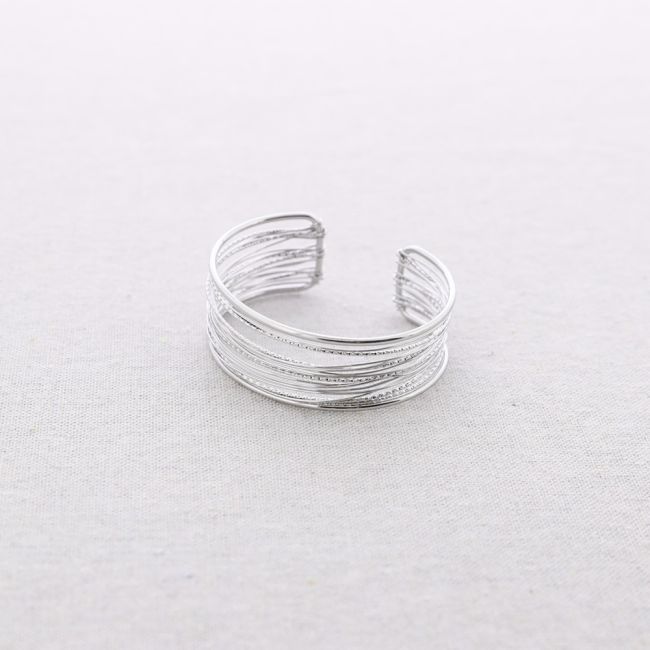 ADJUSTABLE STEEL BRACELET WITH STRIPS