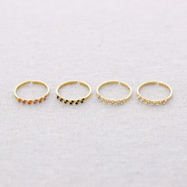 STEEL RING WITH PEARLS