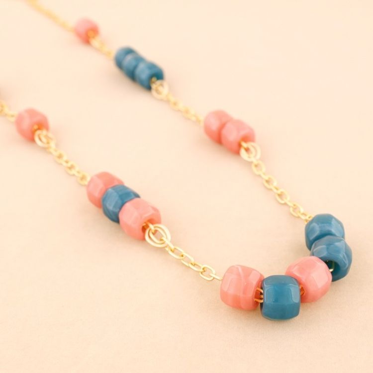 COLLAR LARGO CADENA CUENTAS RESINA