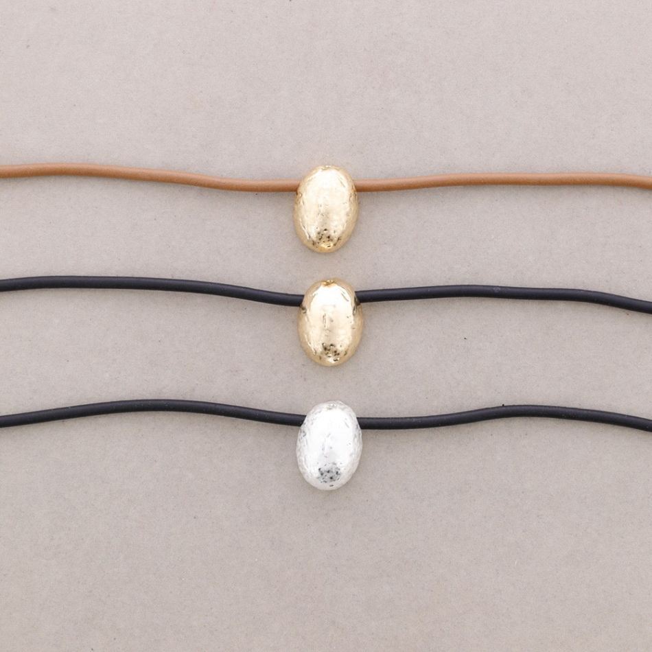 METAL PENDANT CHOKER