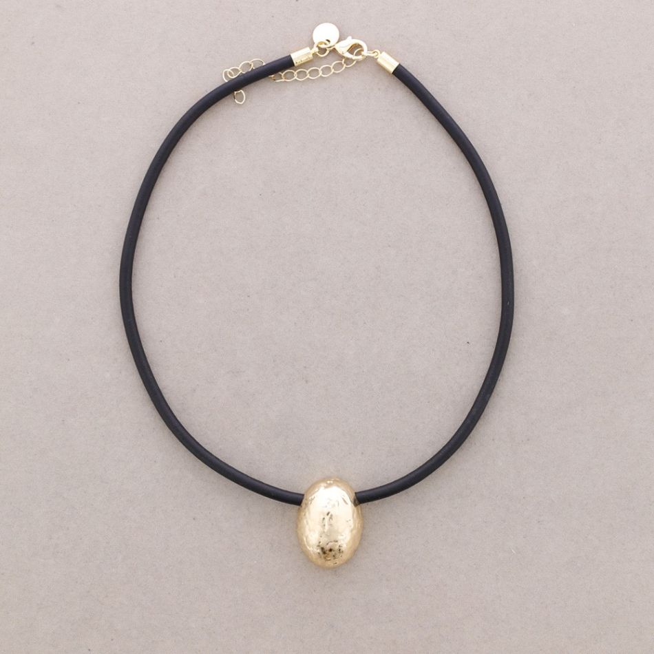 METAL PENDANT CHOKER