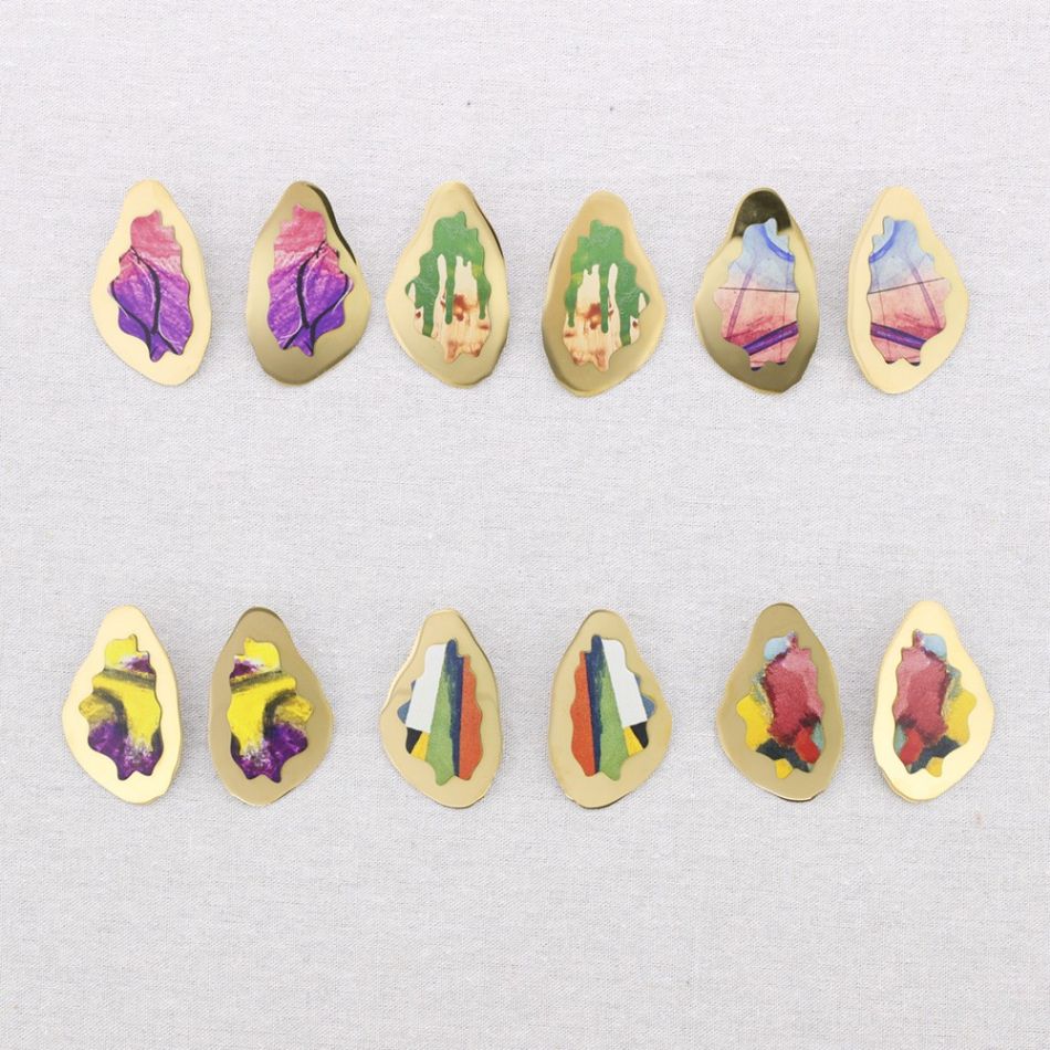 TRIANGULAR STEEL STUD EARRINGS DRAWING