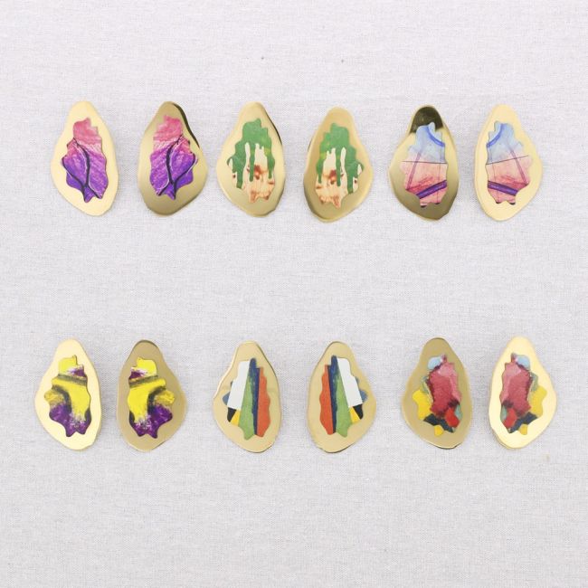 PENDIENTES PRESIÓN ACERO TRIANGULAR DIBUJO
