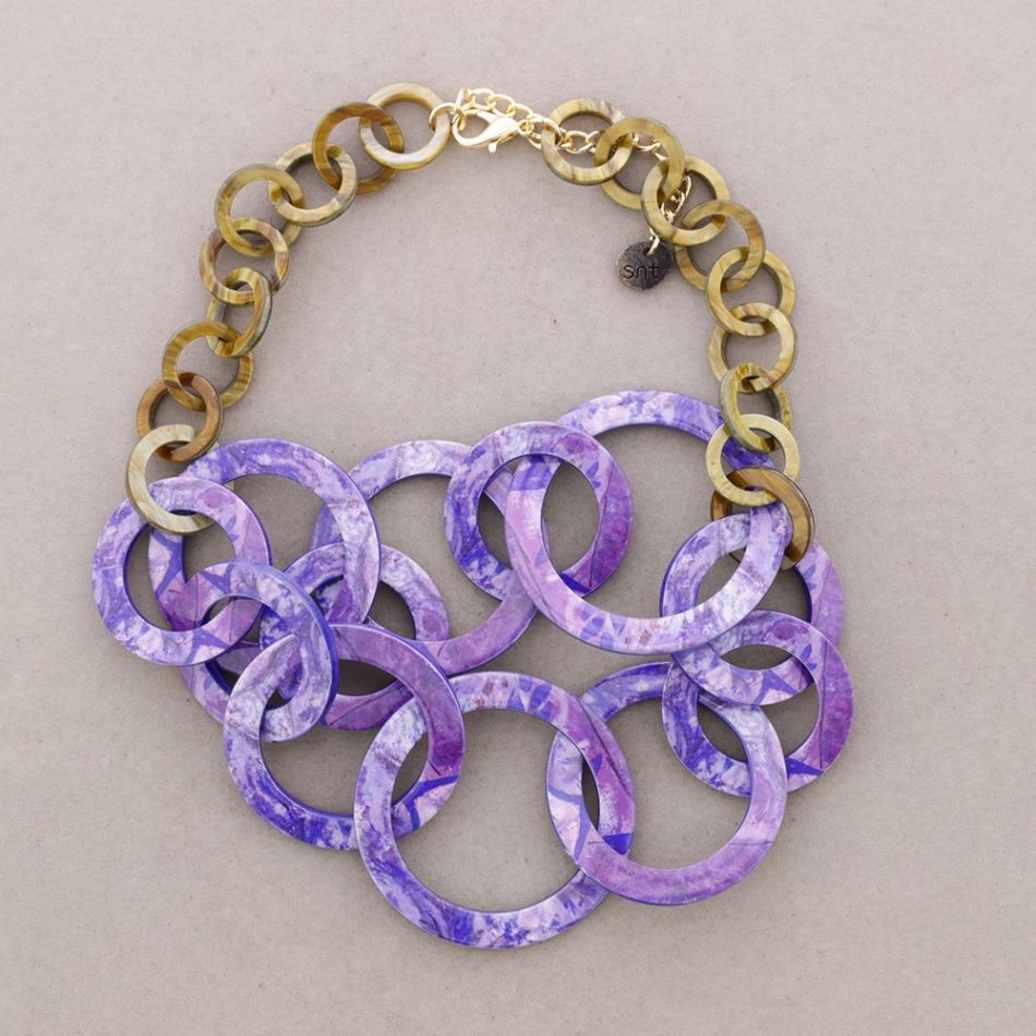 RESIN LINKS NECKLACE DRAWING