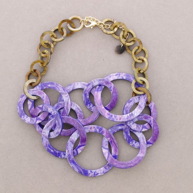 RESIN LINKS NECKLACE DRAWING