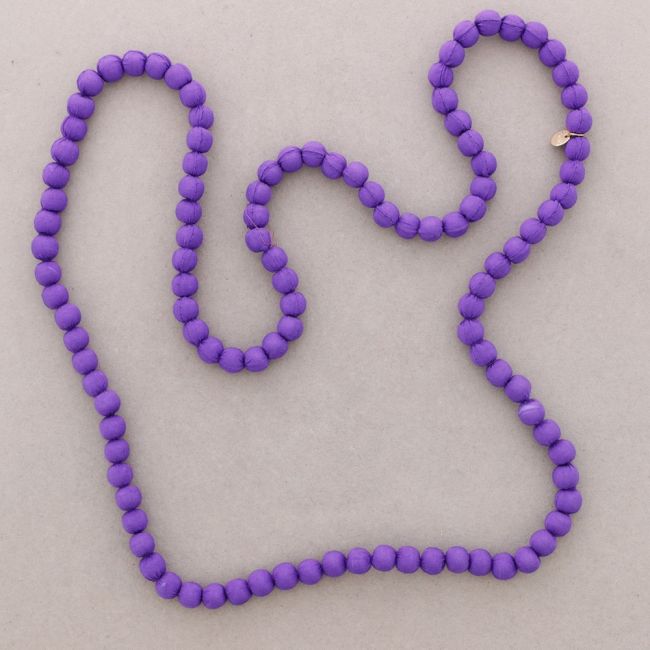 LONG NECKLACE WITH COATED BALLS 10MM*1.2M