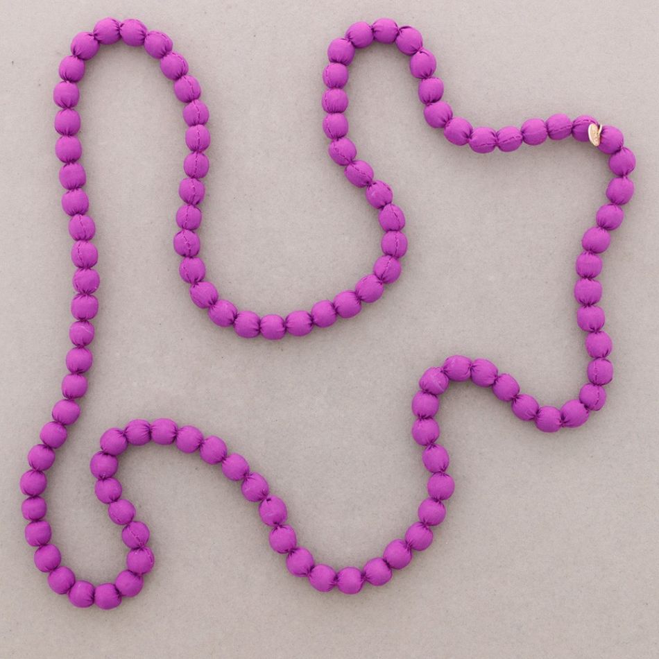 LONG NECKLACE WITH COATED BALLS 10MM*1.2M