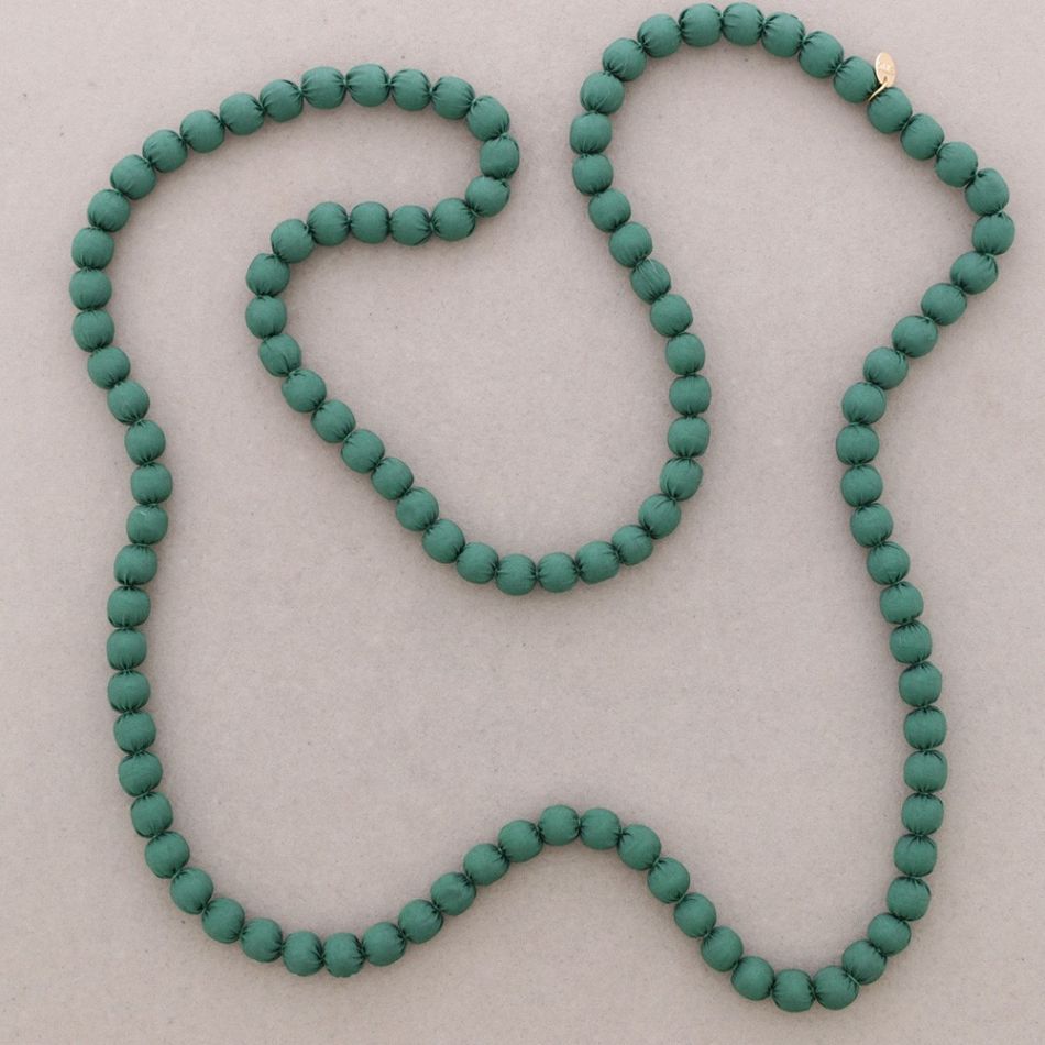 LONG NECKLACE WITH COATED BALLS 10MM*1.2M
