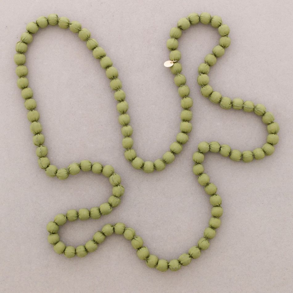 LONG NECKLACE WITH COATED BALLS 10MM*1.2M