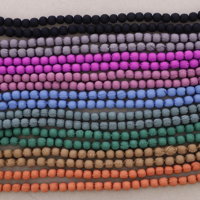 LONG NECKLACE WITH COATED BALLS 1.1M