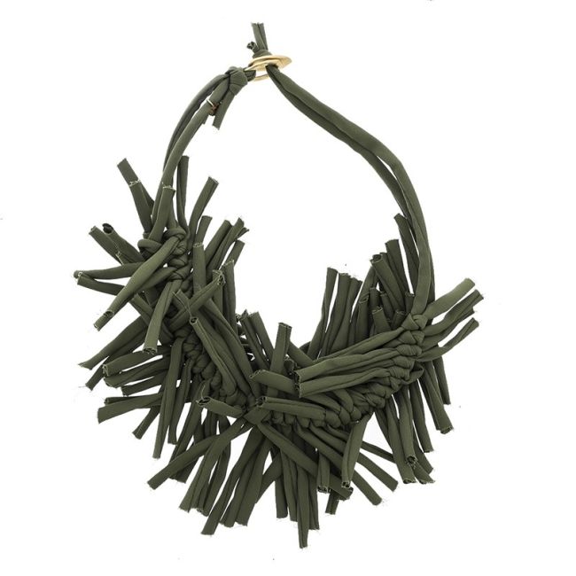 TUBE SHORT NECKLACE WITH KNOTS