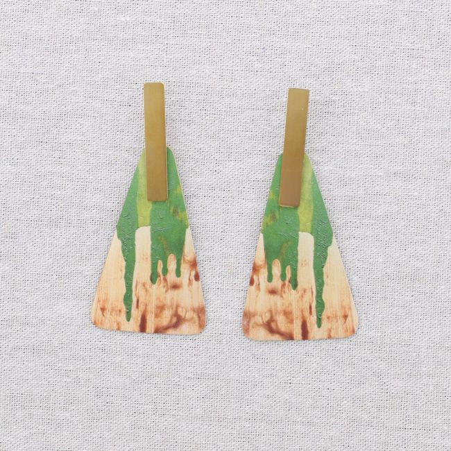 STEEL EARRINGS TRIANGULAR PENDANT DRAWING