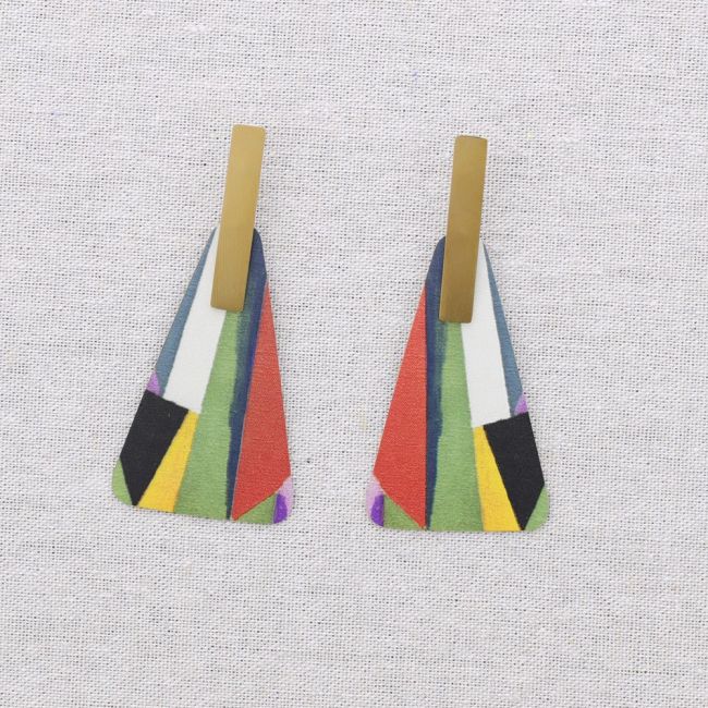STEEL EARRINGS TRIANGULAR PENDANT DRAWING