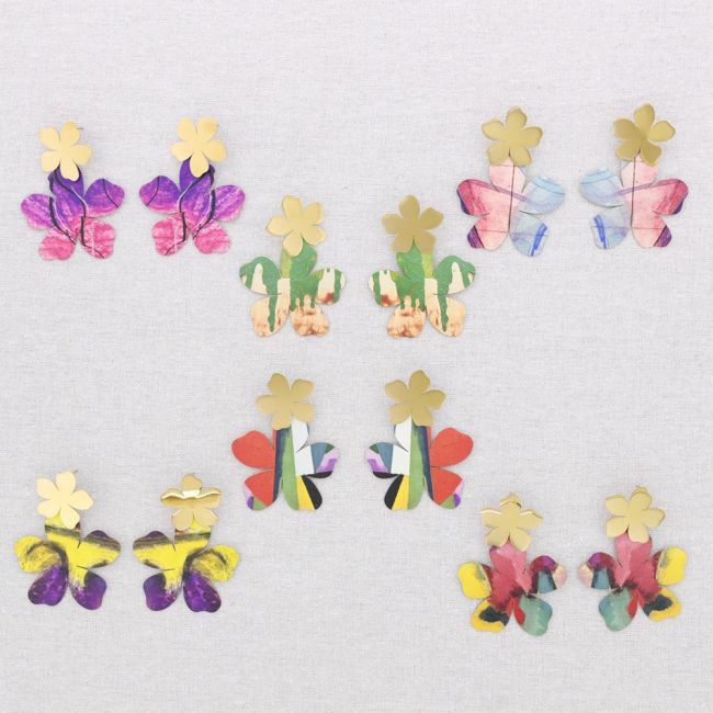 DOUBLE FLOWER STEEL EARRINGS DRAWING