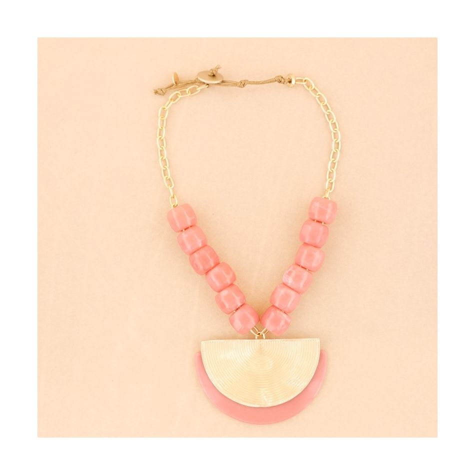 RESIN DOUBLE HALF MEDALLION SHORT NECKLACE
