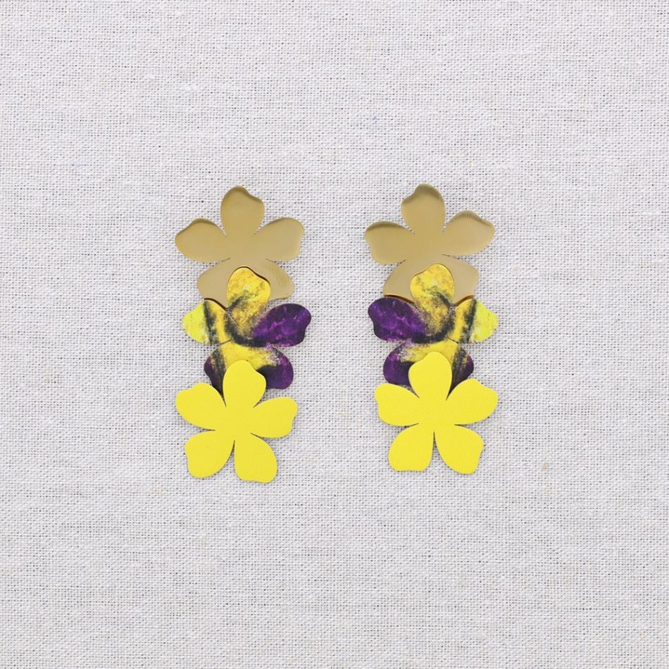 PENDIENTES ACERO TRIPLE FLOR DIBUJO