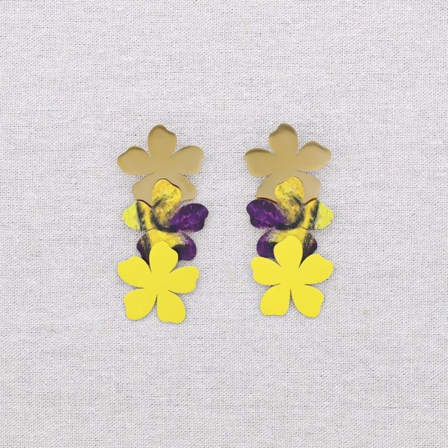 PENDIENTES ACERO TRIPLE FLOR DIBUJO