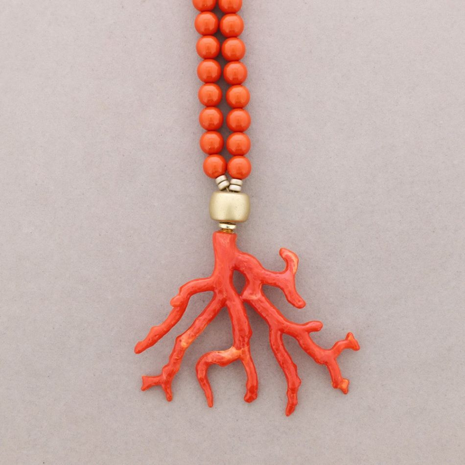 COLLAR LARGO BOLAS COLGANTE CORAL RESINA