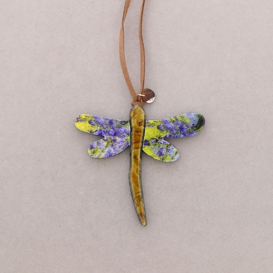 COLLAR LARGO COLGANTE LIBÉLULA RESINA DIBUJO